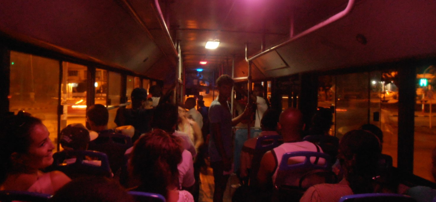 Transporte por Omnibus y Precios de Taxis
